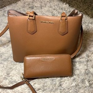 Michael Kors Tote & Matching Wallet